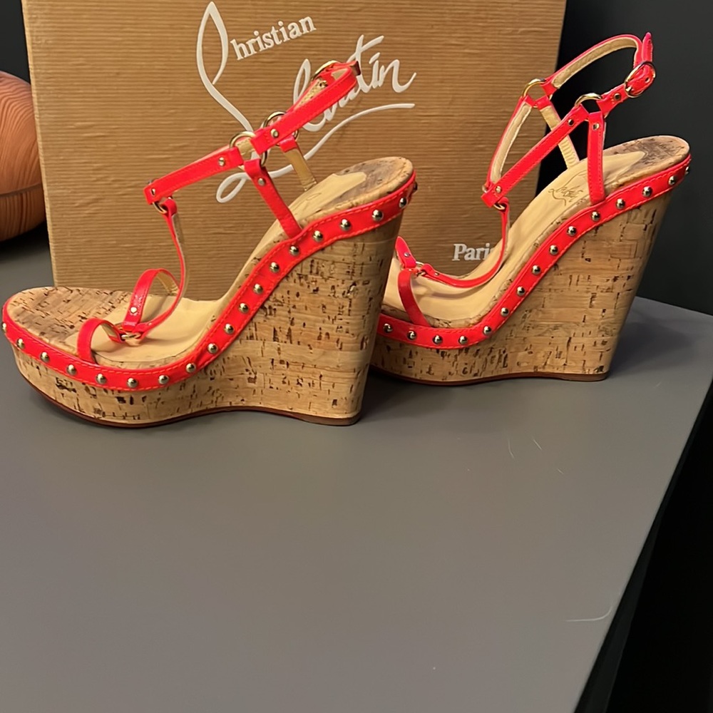 Christian Louboutin wedges - Picture 4 of 8